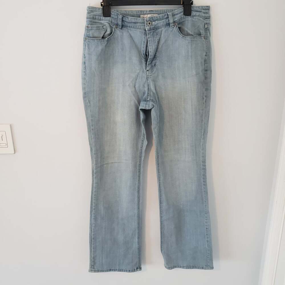 Chicos Jeans Womens 2.5 Blue Platinum High Rise Boot Cut Medium Wash Denim